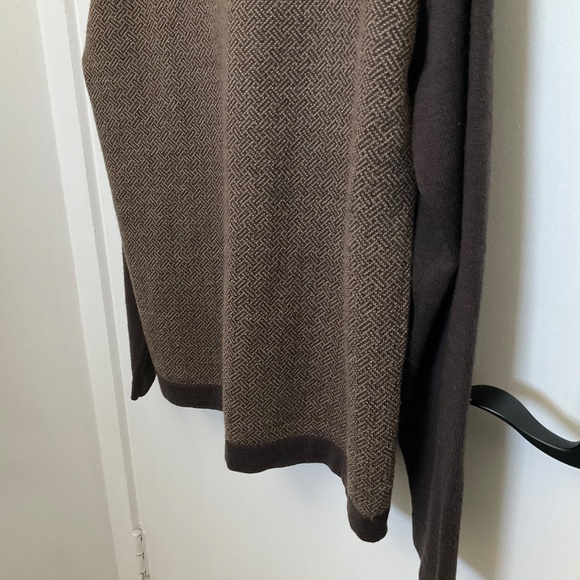 Merino wool Jones New York herringbone v-neck sweater, size medium - Picture 5 of 8